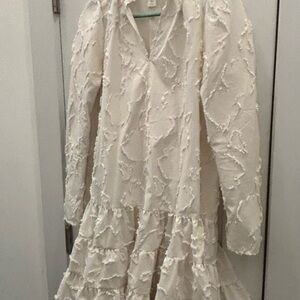 Offwhite long sleeved dress